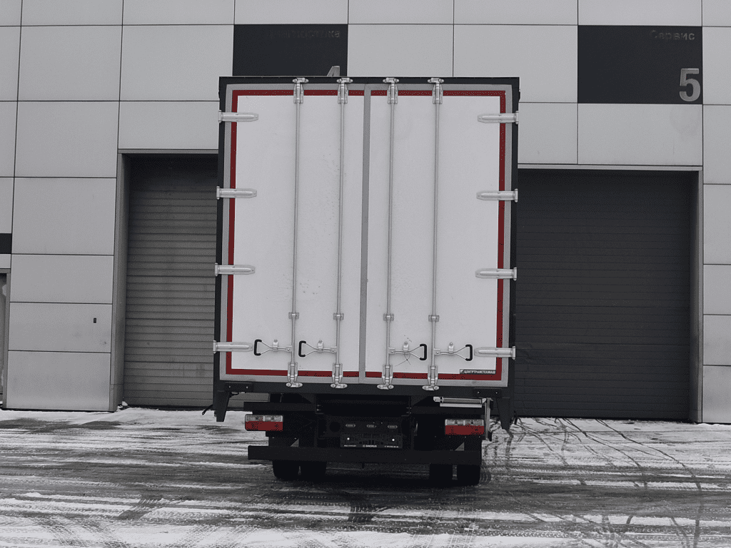 Бортовой тентованный фургон с шторой DongFeng C120L